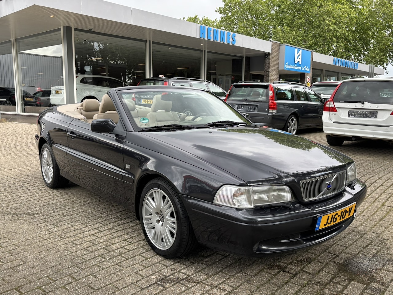 Volvo C70 Convertible - 2.3 T5 Luxury 2.3 T5 240pk Luxury - AutoWereld.nl