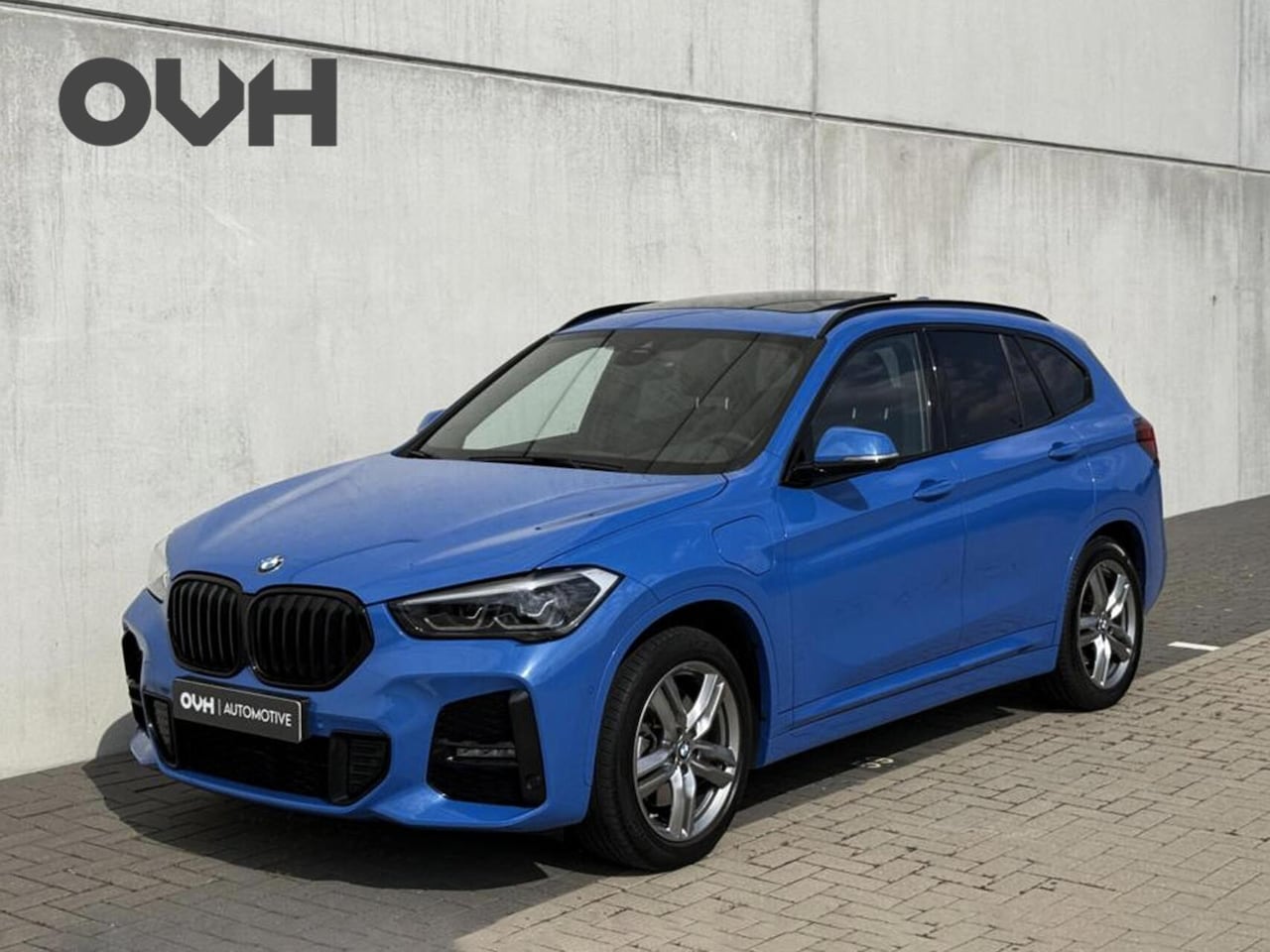BMW X1 - xDrive25e M-Sport plug-in hybrid | Pano | LED | trekh - AutoWereld.nl