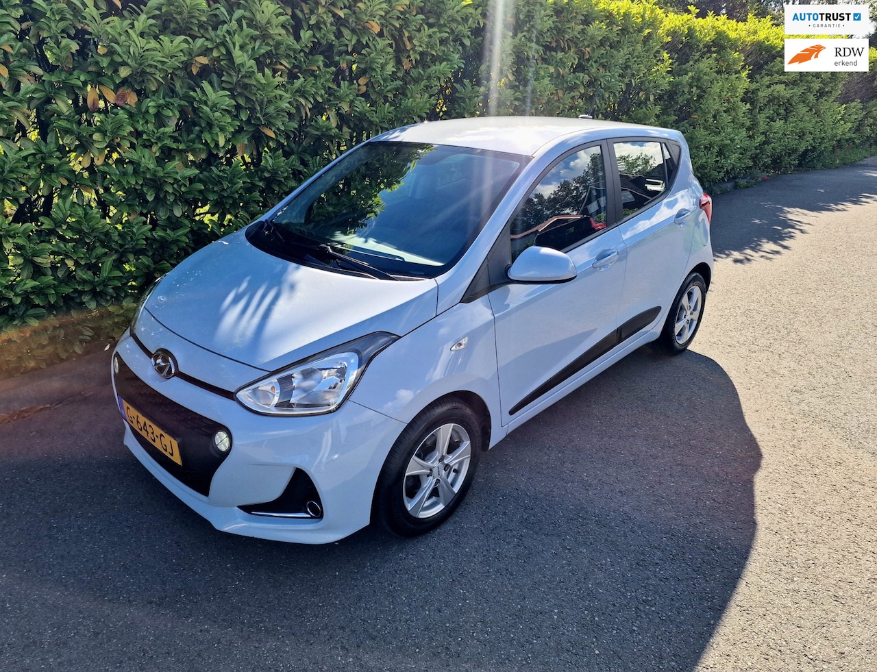 Hyundai i10 - 1.0i Navi Carplay Cr Control Airco - AutoWereld.nl