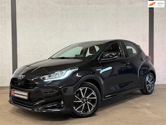 Toyota Yaris - 1.5 Hybrid Style Carplay Navi|Cruise|LED|Dealer Onderhouden
