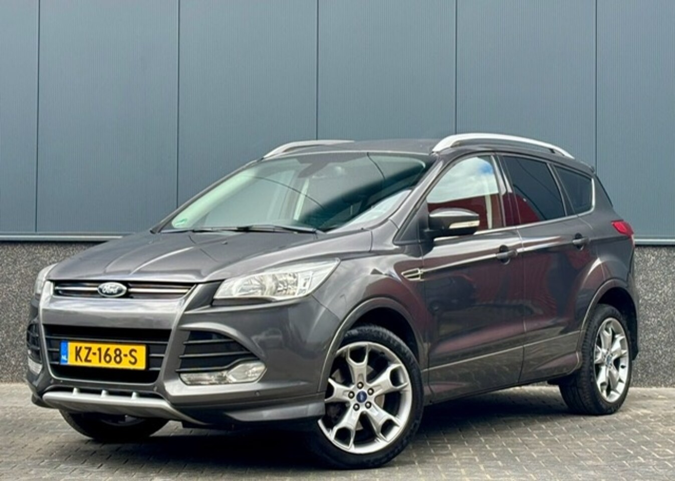 Ford Kuga - 2.0 TDCI Titan. 4WD Euro 6 - AutoWereld.nl