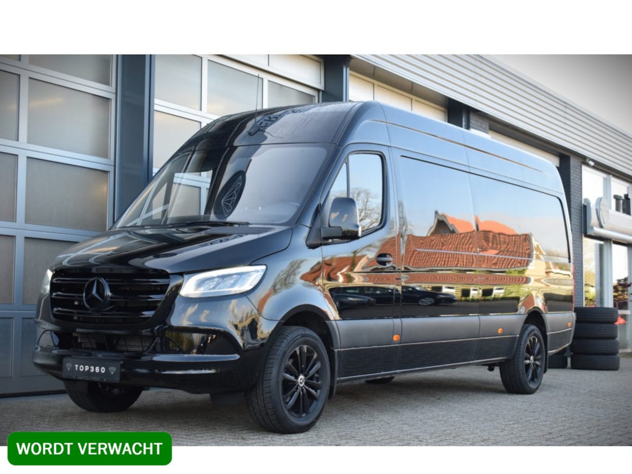 Mercedes-Benz Sprinter - 319 3.0 CDI L4 (!) DubbelCabine EURO6 Leder | Camera | Trekhaak | Luchtvering | Crossbus - AutoWereld.nl
