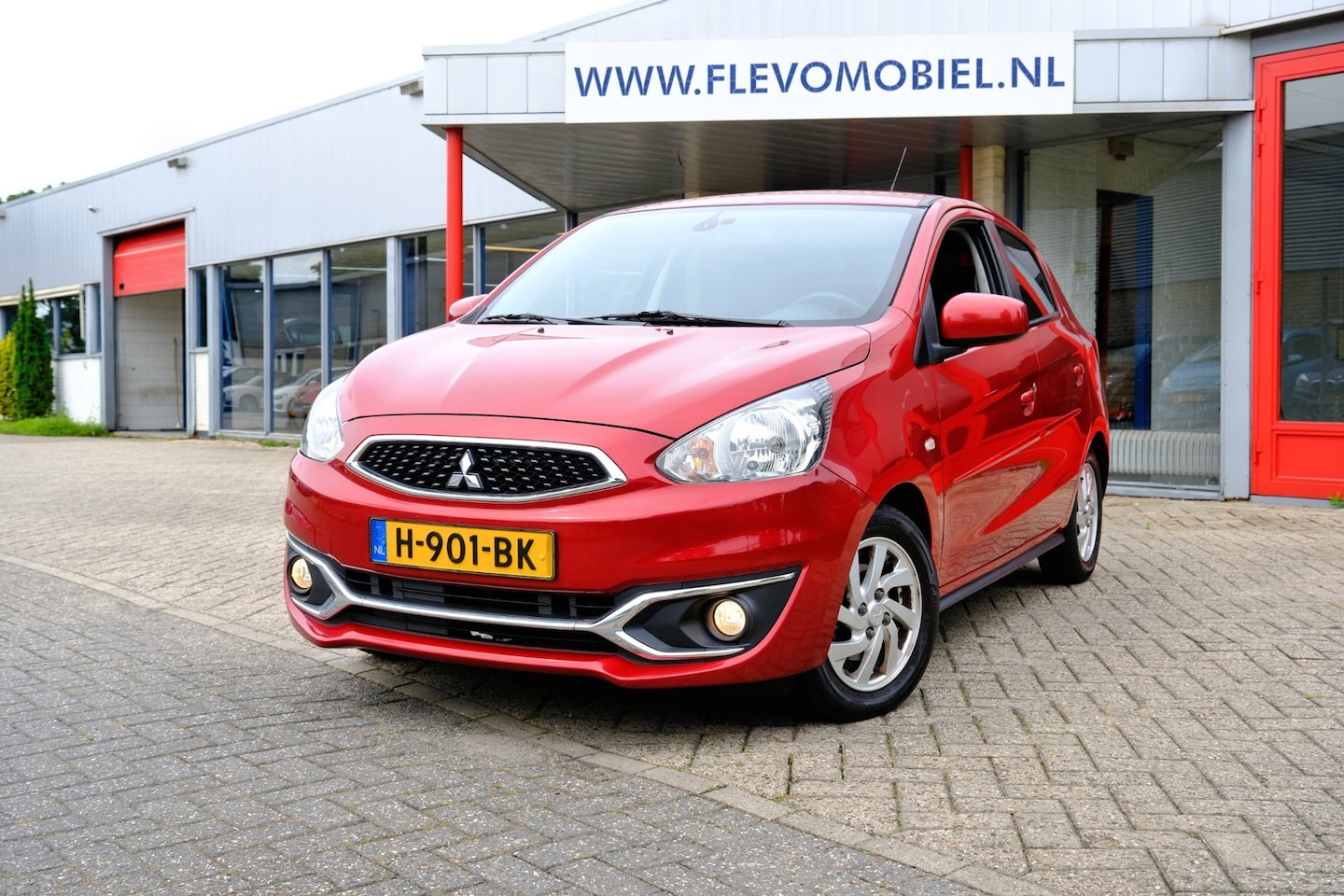 Mitsubishi Space Star - 1.0 Active 5-drs Navi|Airco|LMV - AutoWereld.nl