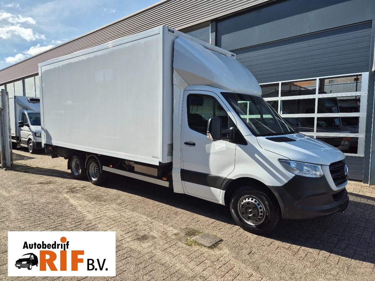 Mercedes-Benz Sprinter - 516 CDI BE Clixtar/ Webasto/ 27 KUB/ Nutzlast 3.3T/ 073688 - AutoWereld.nl
