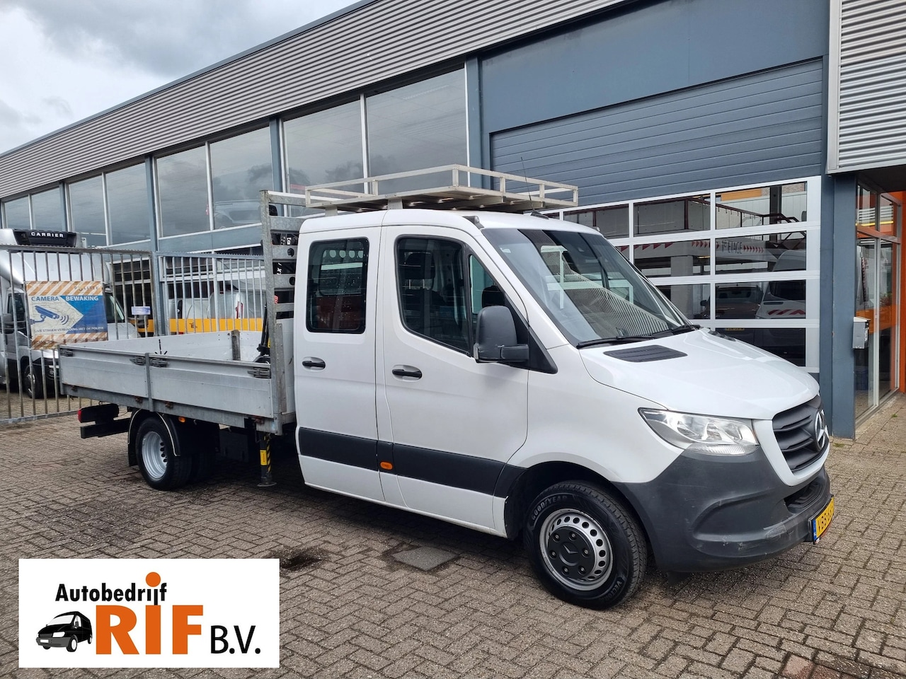 Mercedes-Benz Sprinter - 514 CDI DoKa Pritsche/ 6 Pers./ Kraan 1000kg GVW 3500 kg - AutoWereld.nl