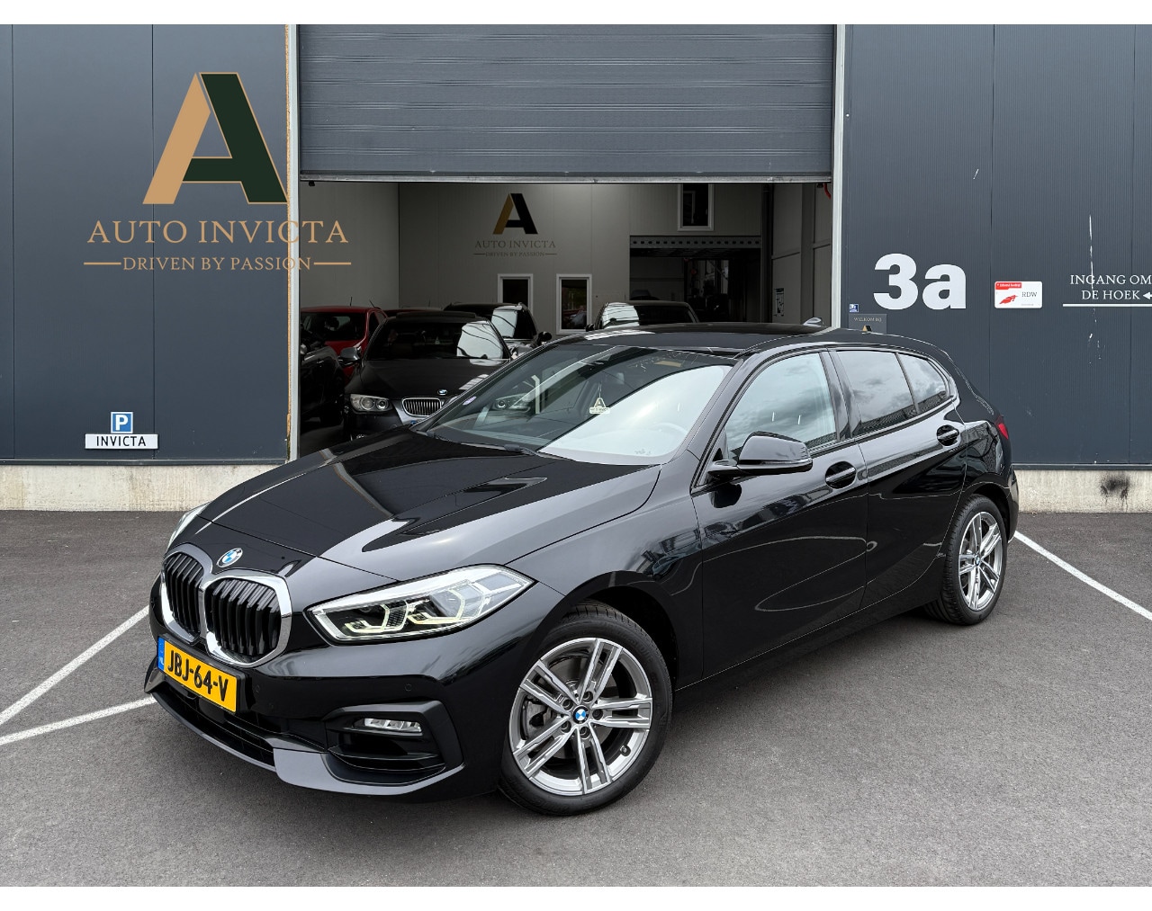 BMW 1-serie - 118I High Executive - Automaat - AutoWereld.nl