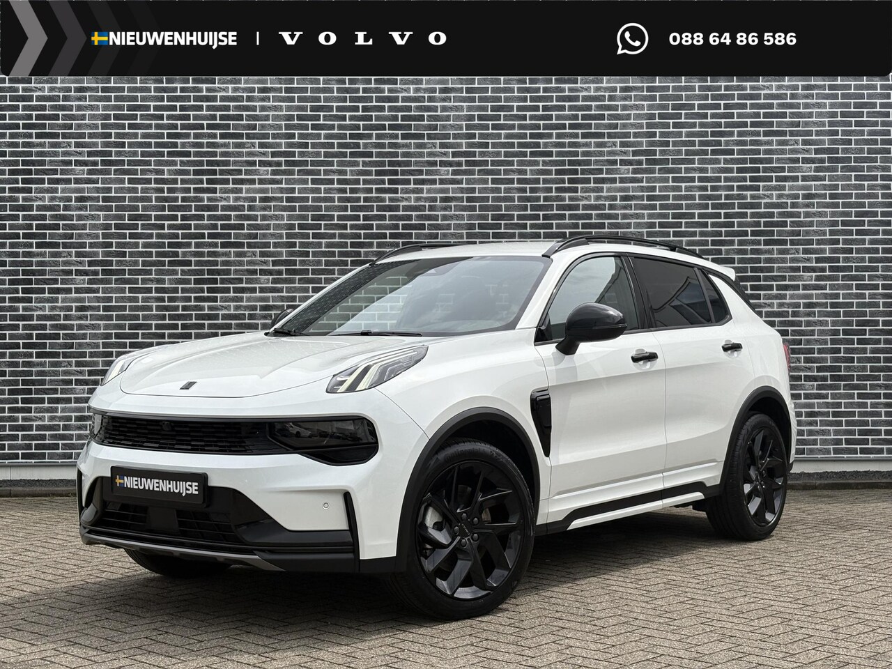 Lynk & Co 01 - Core Black Edition | PHEV | Adaptieve Cruise Control | Keyless Entry | Stoelverwarming | A - AutoWereld.nl