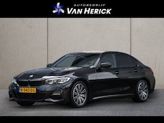 BMW 3-serie - 318i M-Sport Automaat | Shadow Line | Achteruitrijcamera | HiFi Audio