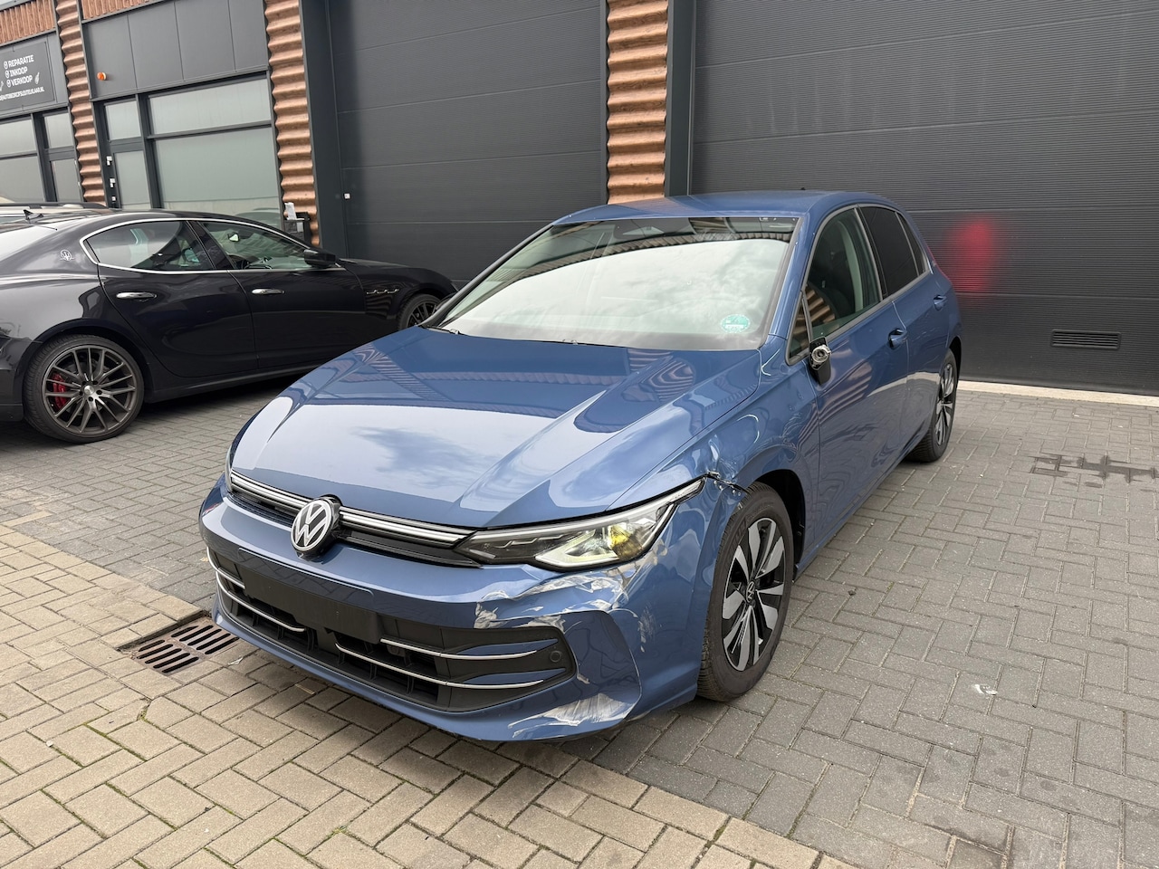 Volkswagen Golf - 1.5 eTSI GOAL 2025 DUITS SCHADE AUTO VOLL! - AutoWereld.nl