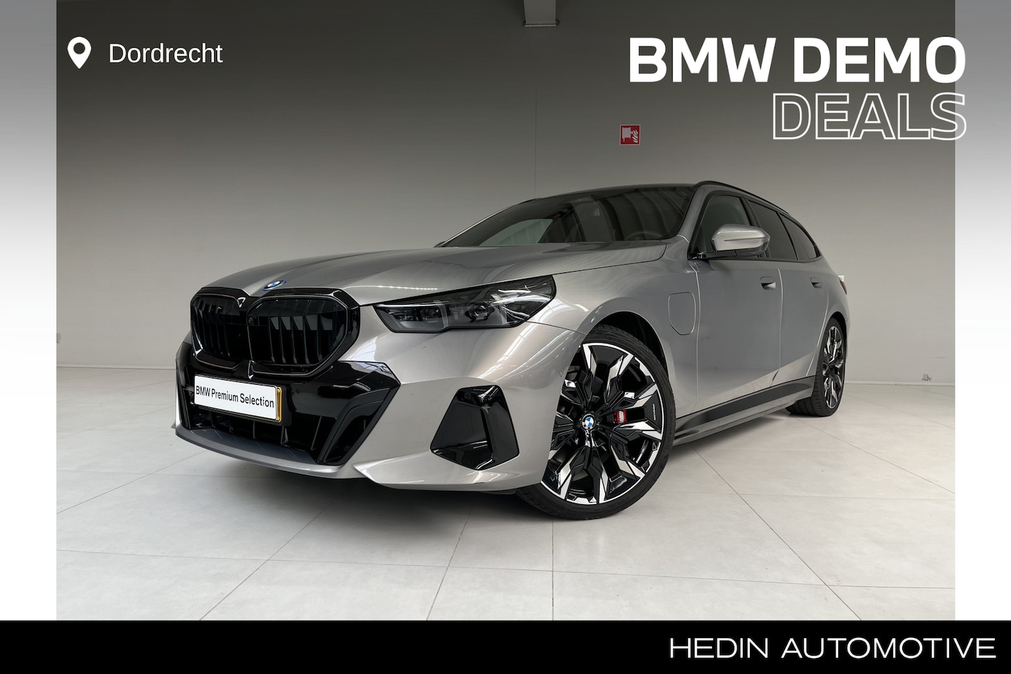 BMW 5-serie Touring - 530e M Sport Edition | Trekhaak | Panorama| Ventilatie | Driving Ass. Plus | Nu voor 72.89 - AutoWereld.nl