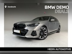 BMW 5-serie Touring - 530e M Sport Edition | Trekhaak | Panorama| Ventilatie | Driving Ass. Plus | Nu voor 72.89