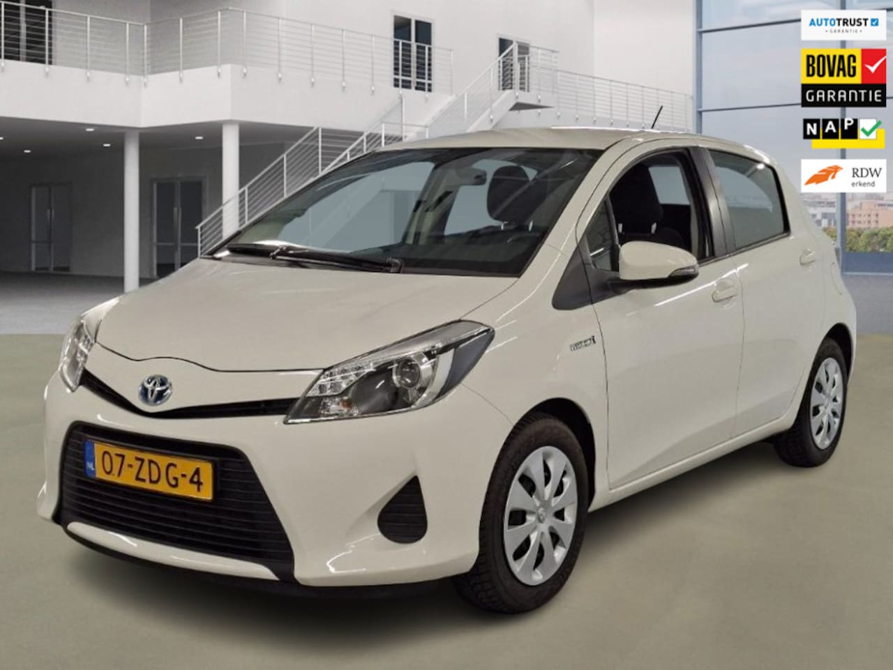 Toyota Yaris - 1.5 Full Hybrid Aspiration 1e Eig. 37.800 km +NAP NL-auto - AutoWereld.nl