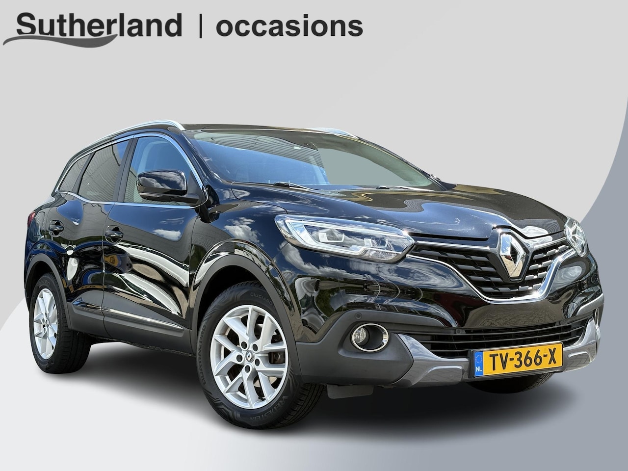 Renault Kadjar - 1.2 TCe Intens 115pk | Panoramadak | Trekhaak | Navi | Dodehoeksensoren | Achteruitrijcame - AutoWereld.nl