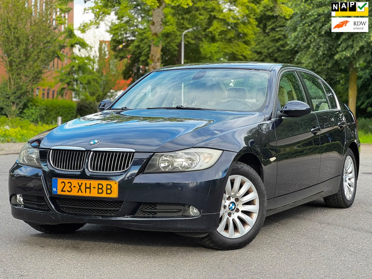 BMW 3-serie - 320i High Executive 320i High Executive - AutoWereld.nl