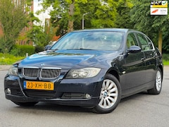 BMW 3-serie - 320i High Executive