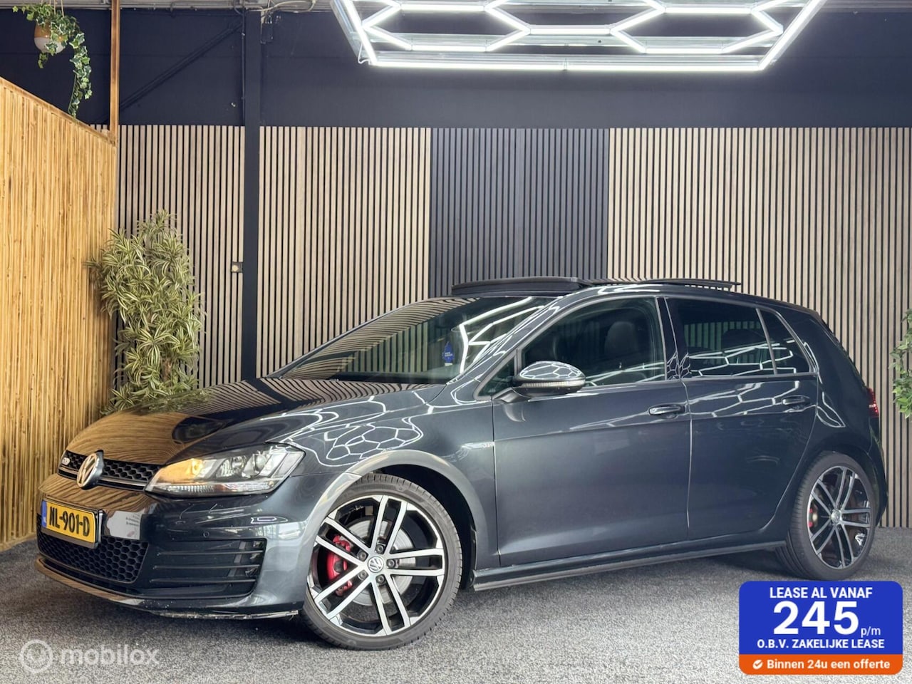 Volkswagen Golf - 2.0 TDI GTD|Pano|Led|Cam|Leder - AutoWereld.nl
