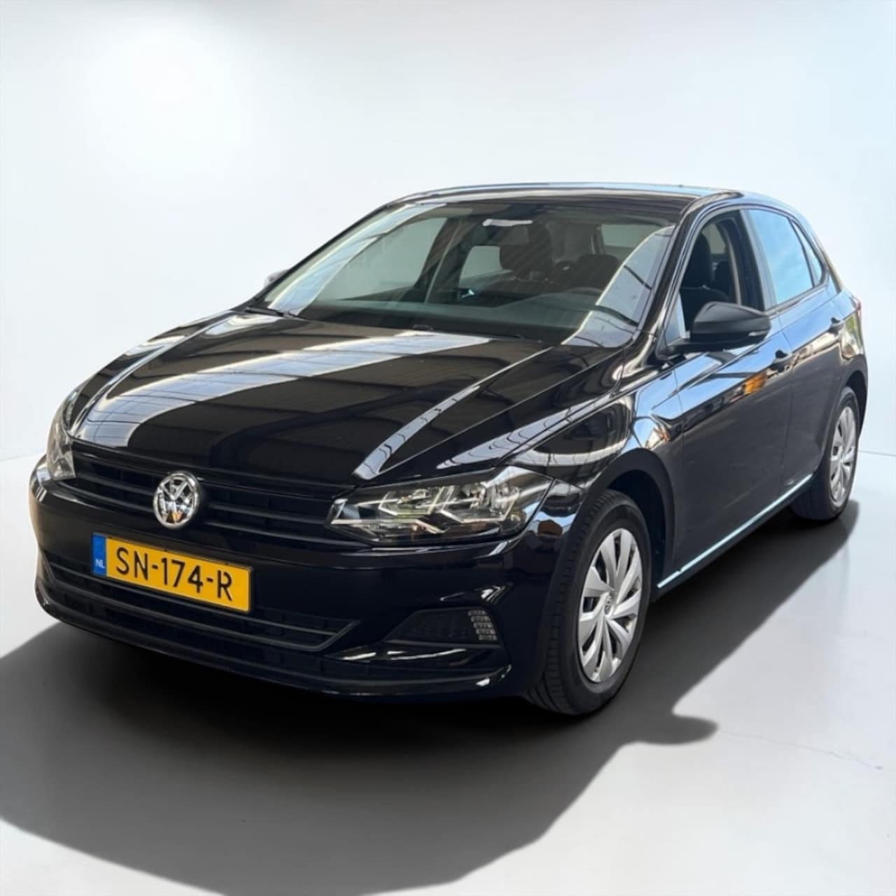 Volkswagen Polo - 1.0 MPI eerste eigenaar nwe apk - AutoWereld.nl