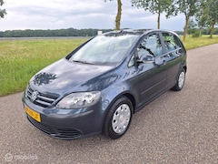 Volkswagen Golf - 1.6 FSI Comfortline