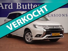 Mitsubishi Outlander - 2.4 PHEV Pure 4WD + Camera+Apple-CarPlay-Android+2 oplaad Snoeren = ZEER NETJES