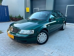 Volkswagen Passat - 1.6- 130.494KM Nap 1e Eigenaar