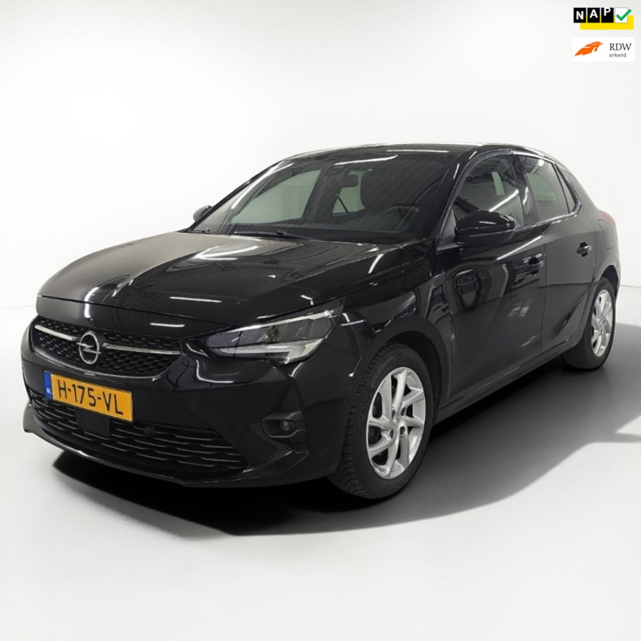 Opel Corsa - 1.2 GS Line 1e eigenaar Dealer onderhouden - AutoWereld.nl