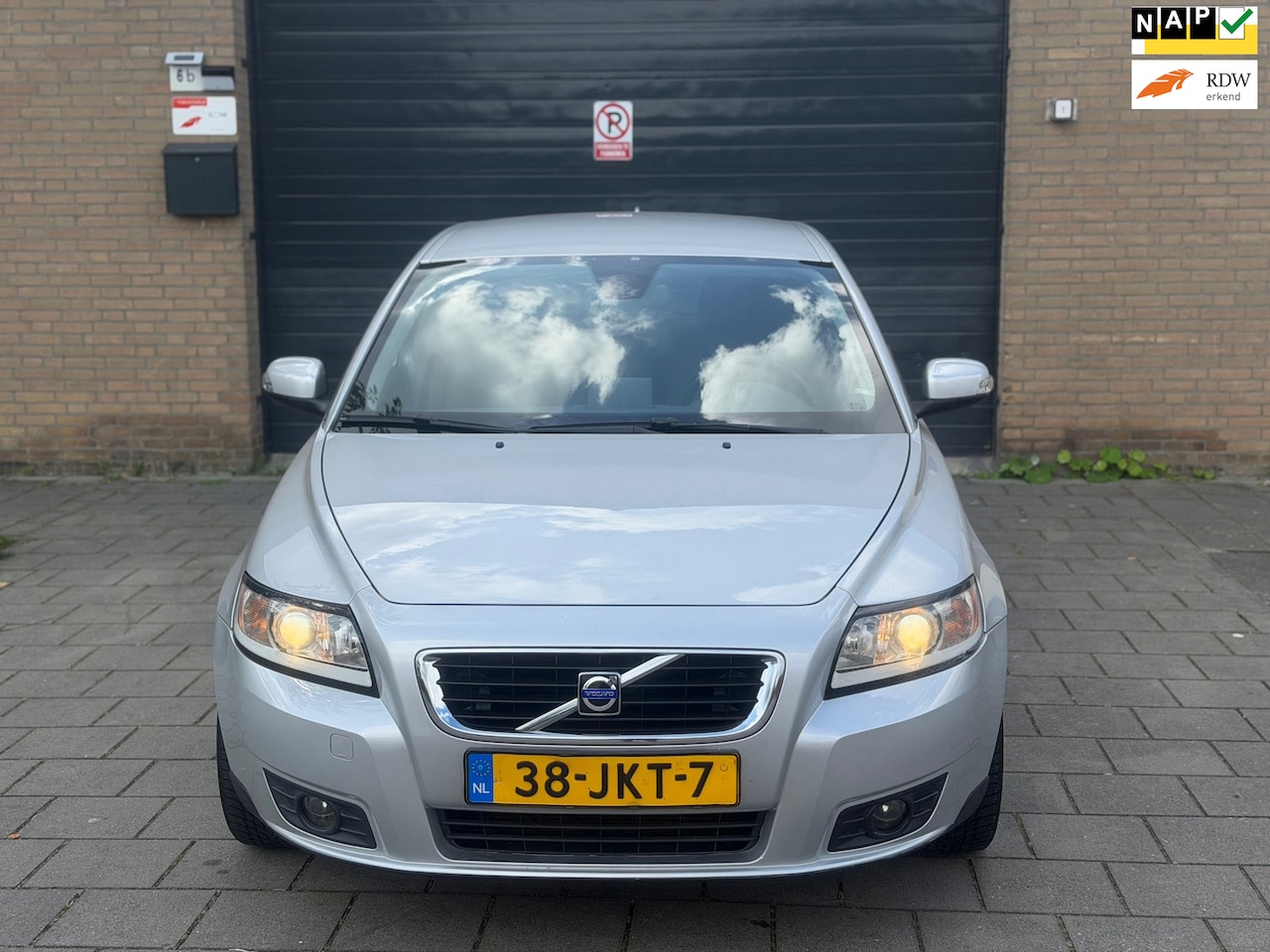 Volvo V50 - 1.8 Sport Apk Clima Leder Cruise control Navi Trekhaak - AutoWereld.nl