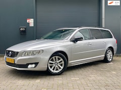 Volvo V70 - 2.0 D4 Summum VOL OPTIES LEER HARMAN/KARDON STANDKACHEL NAVI BLUETOOTH ACC DODEHOEK DEALER