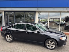 Volvo S80 - 2.5 T MOMENTUM