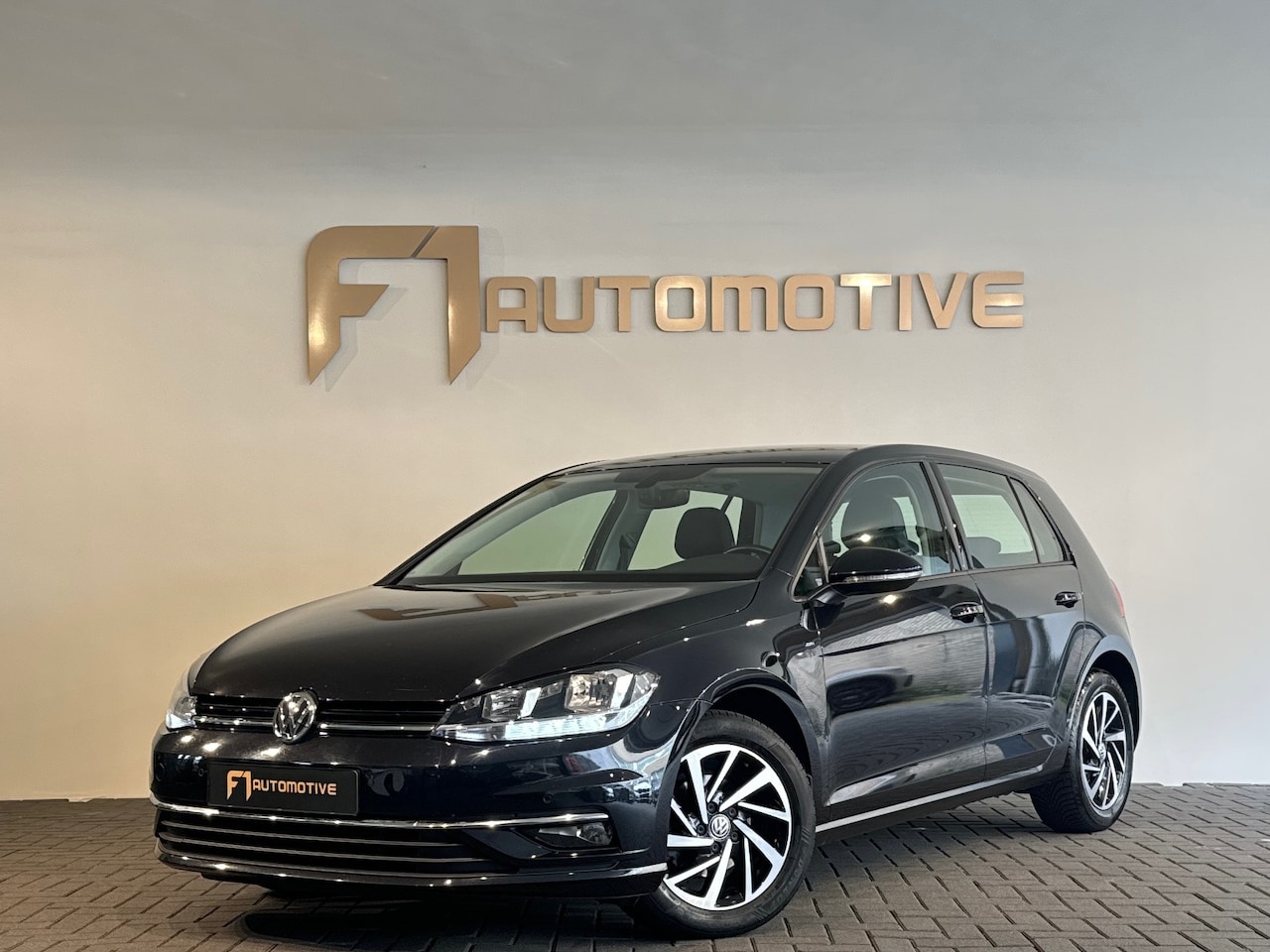 Volkswagen Golf - 1.0 TSI Comfortline Camera|CarPlay|ACC - AutoWereld.nl