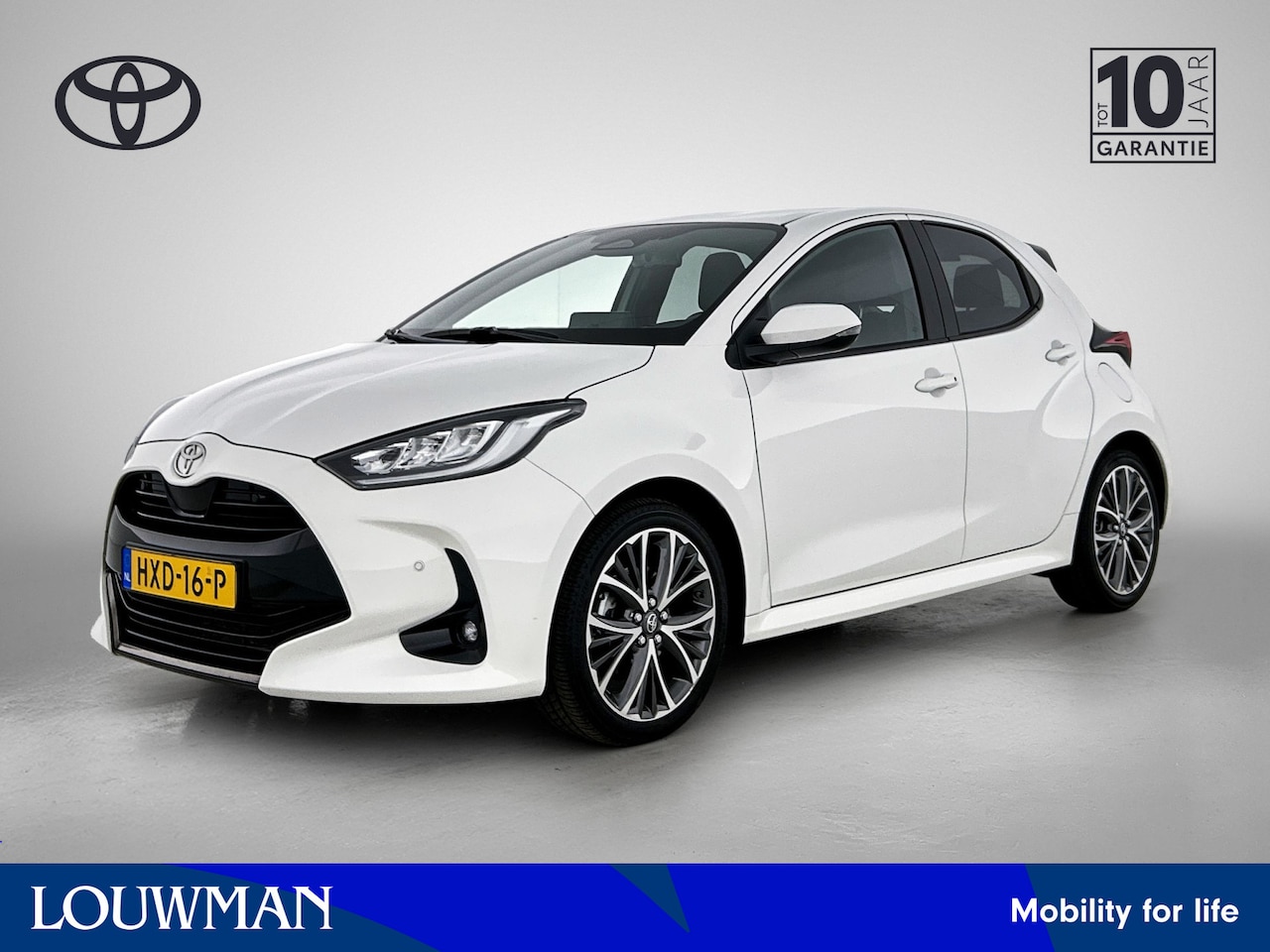 Toyota Yaris - 1.5 Hybrid 130 Executive | BTW voertuig | Stoel+stuurverwarming | dodehoek detectie | Park - AutoWereld.nl