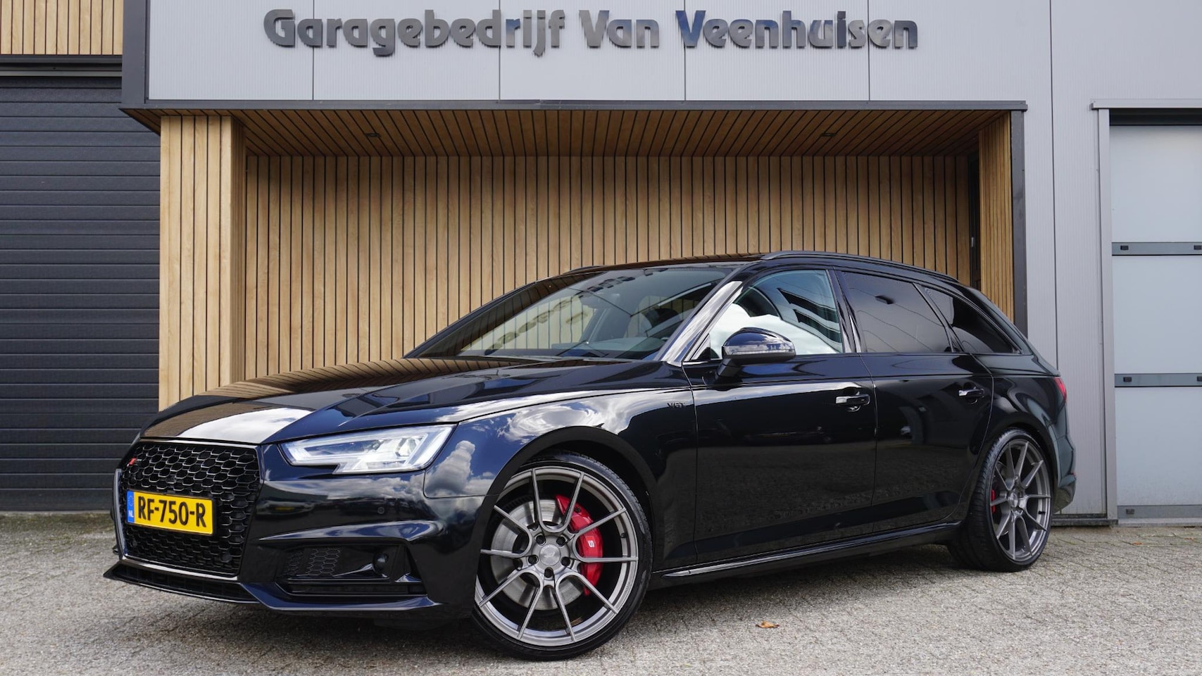 Audi S4 - Avant 3.0 TFSI V6T 354pk Quattro *Black Optik* Pano.Dak RS Seats Nappa 20inch LM Massage- - AutoWereld.nl
