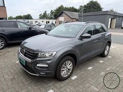 Volkswagen T-Roc - 1.5 TSI Style | Camera | Keyless |
