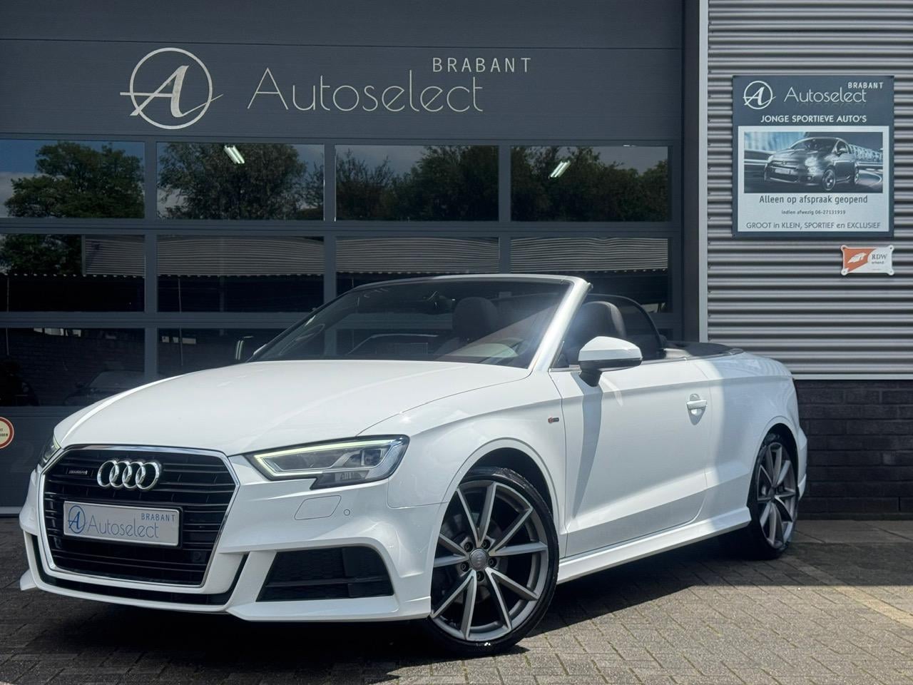 Audi A3 Cabriolet - 40 TFSI S-Line 191pk Clima Led Keyless-go - AutoWereld.nl