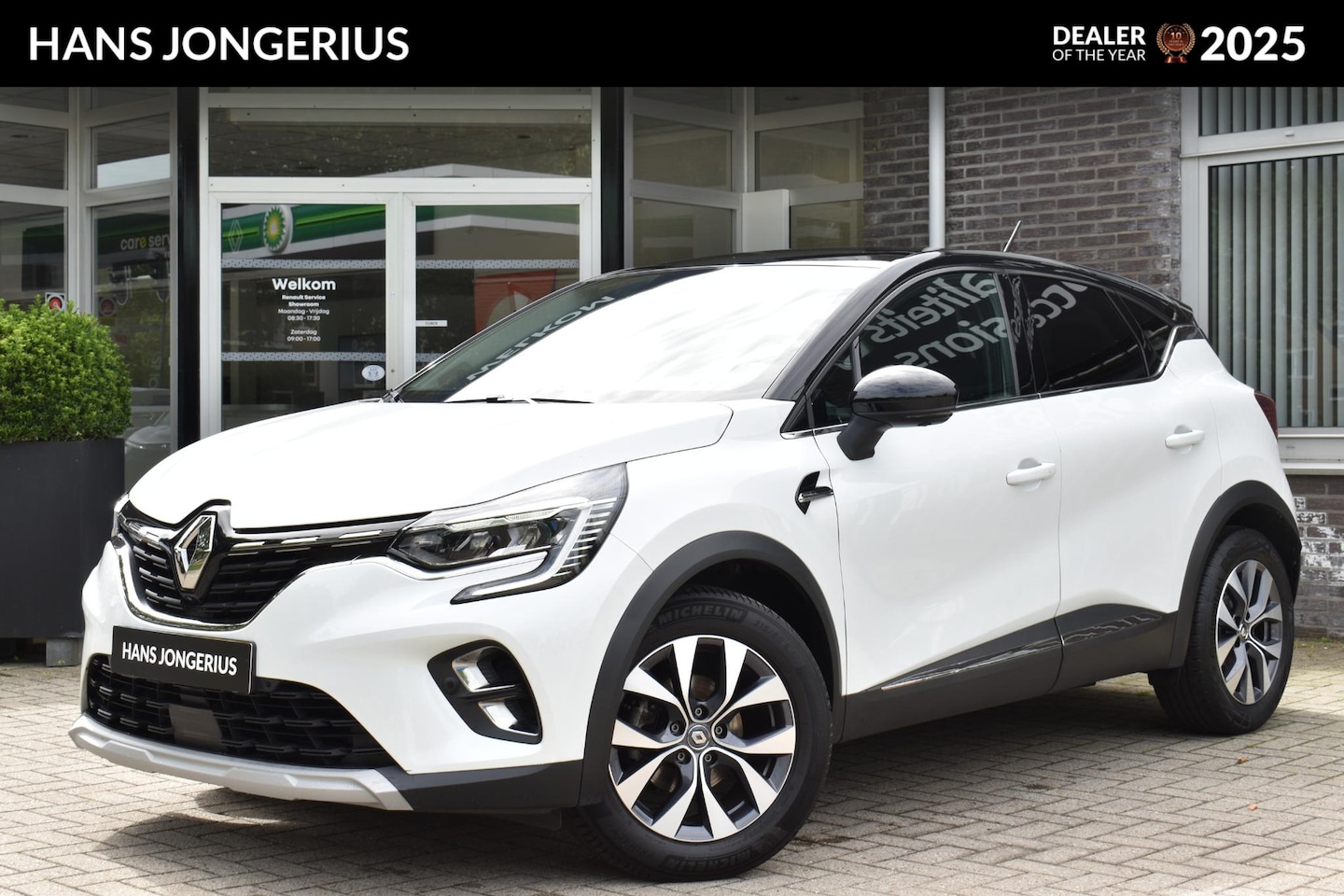 Renault Captur - 1.0 TCe 90 Intens | ACHTERUITRIJCAMERA | NAVIGATIE | PARKEERSENSOREN VOOR+ACHTER | CLIMATE - AutoWereld.nl