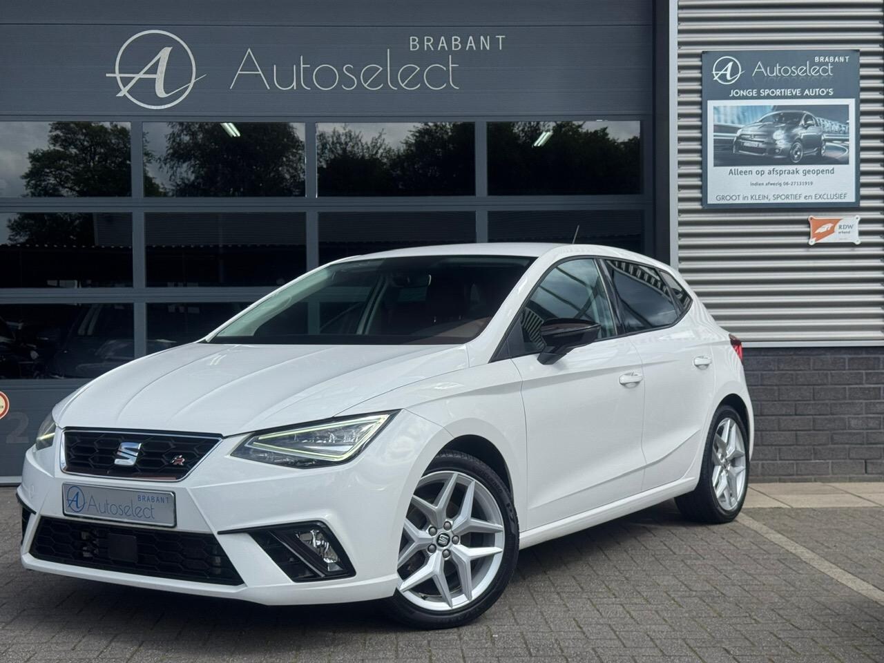 SEAT Ibiza - 1.0 TSI FR Clima| Alcantara| CarPlay - AutoWereld.nl