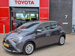 Toyota Aygo X - X-PLAY ACHTERUITRIJCAMERA AIRCO APPLE CARPLAY / ANDROID AUTO