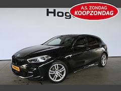 BMW 1-serie - 118i High Executive Automaat M-Pakket Navigatie Carplay Dealer Onderhouden Inruil Mogelijk
