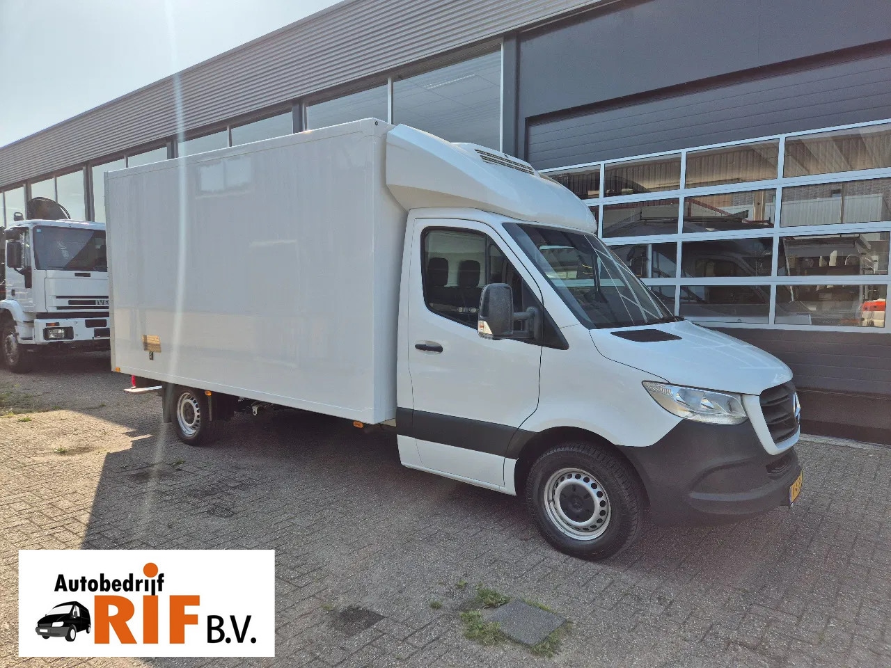 Mercedes-Benz Sprinter - 316 CDI Kuhlkoffer Thermoking V300MAX st 230V Euro 6D (4) - AutoWereld.nl