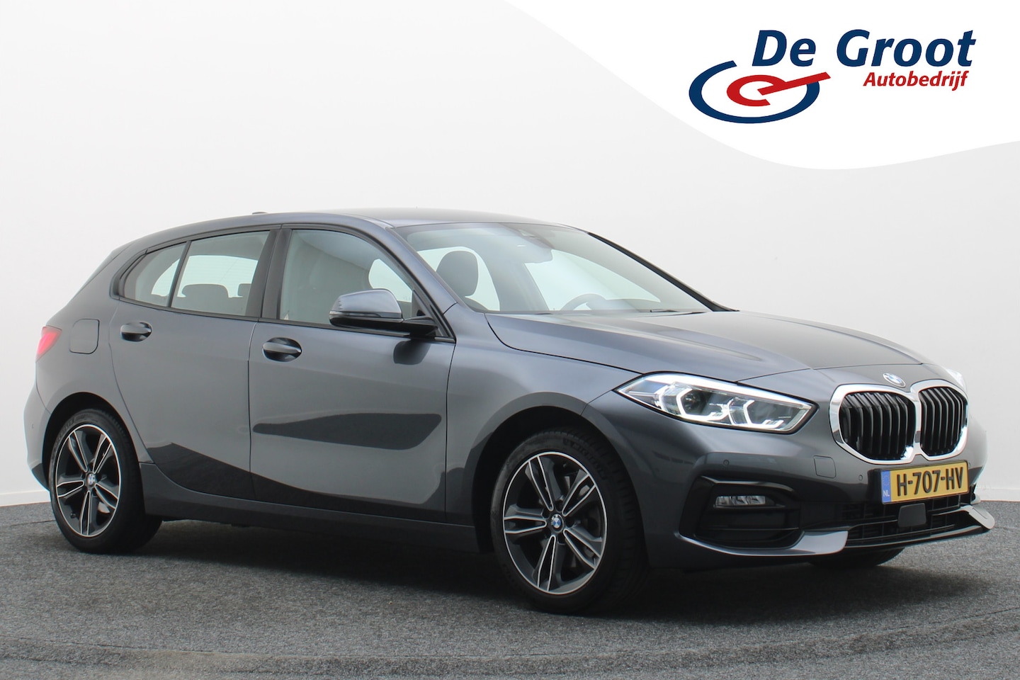 BMW 1-serie - 118i Executive Edition Virtual Cockpit, Cruise, Apple Carplay, LED, Rijstrooksensor, Trekh - AutoWereld.nl