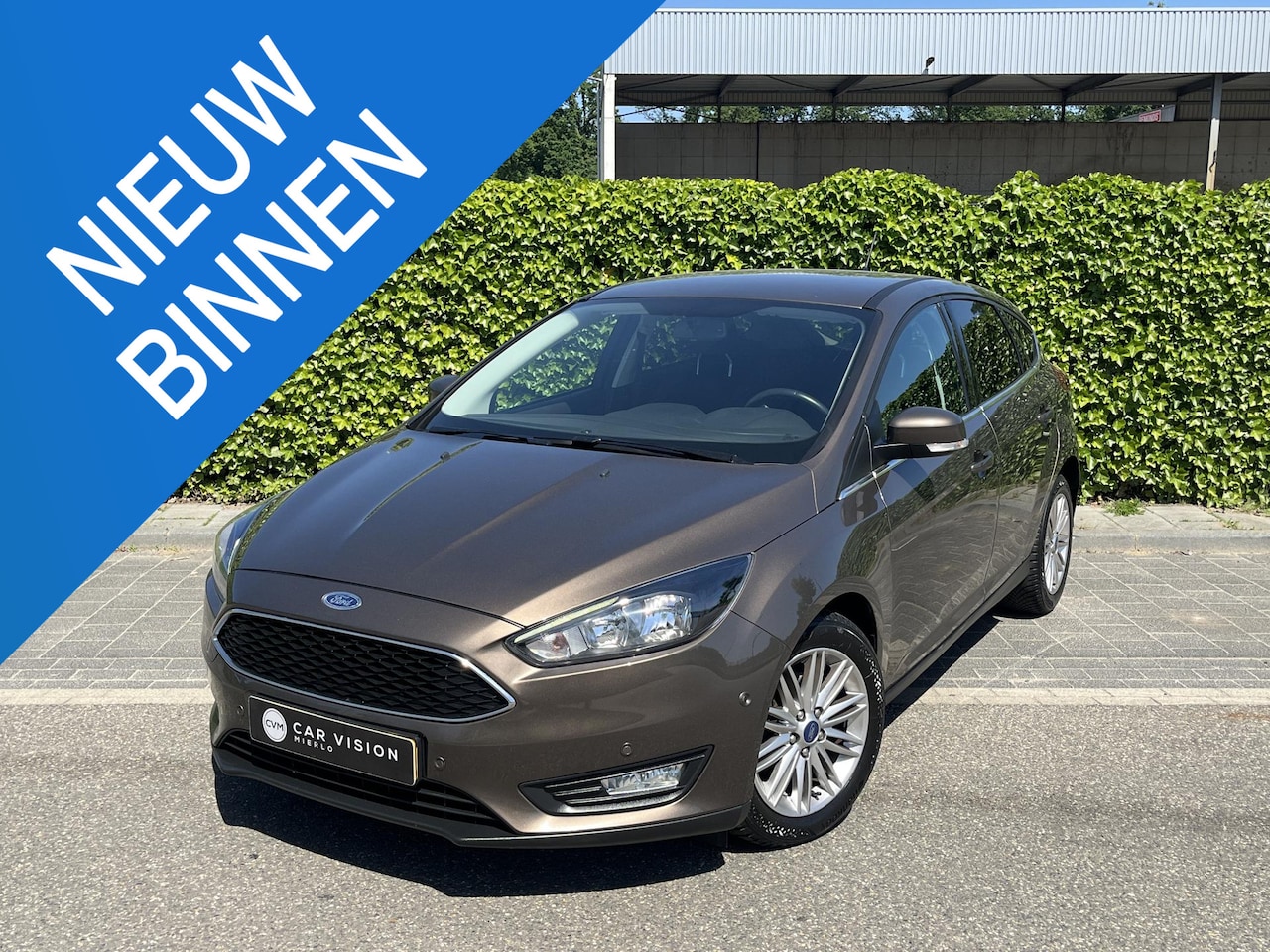 Ford Focus - 1.0 Titanium * Carplay * Nieuwe Distributie * Garantie - AutoWereld.nl