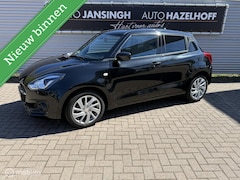 Suzuki Swift - 1.2 Select Smart Hybrid met slechts 27.454km | ACC | Stoelverwarming | Airco | Bluetooth |