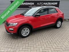 Volkswagen T-Roc - 1.0 TSI Style slechts 77.628km Nieuwstaat | PDC V+A | Navi | ACC | Apple Carplay/Android A