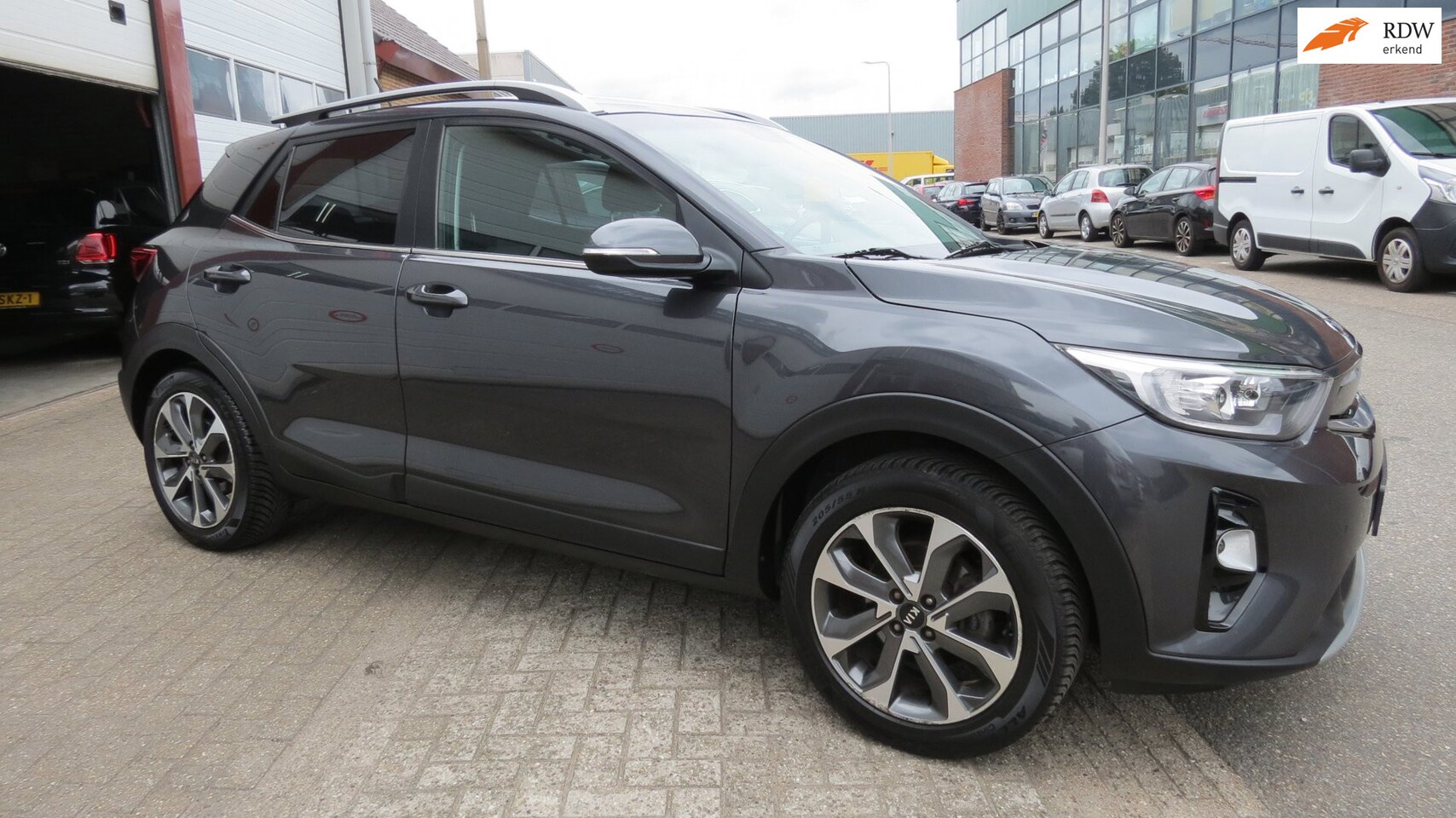 Kia Stonic - 1.4 T-GDi DynamicLine - AutoWereld.nl