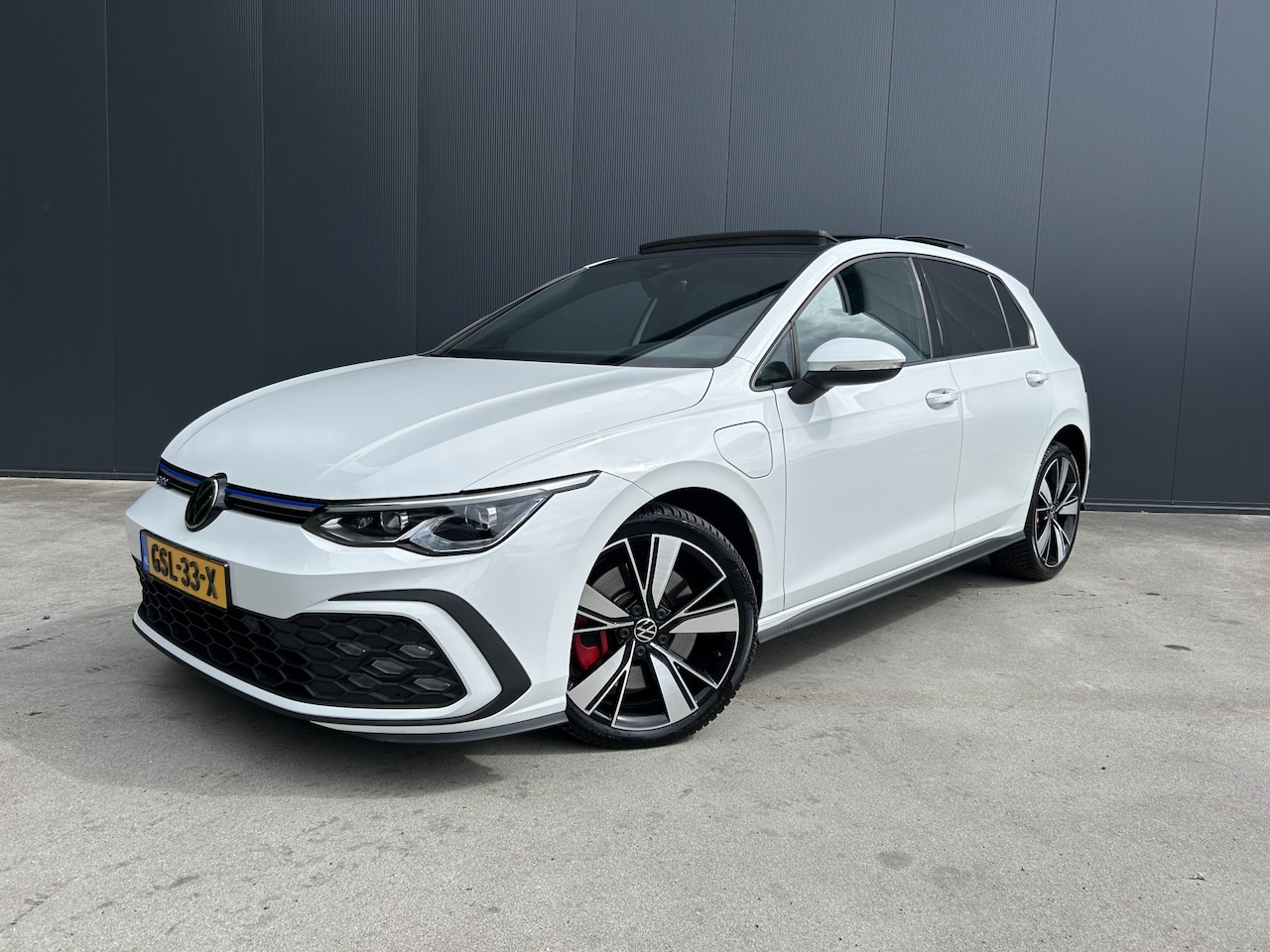 Volkswagen Golf - 1.4 eHybrid GTE VIRTUAL COCKPIT ADAP CRUISE NAVI ECC LED TREKHAAK - AutoWereld.nl