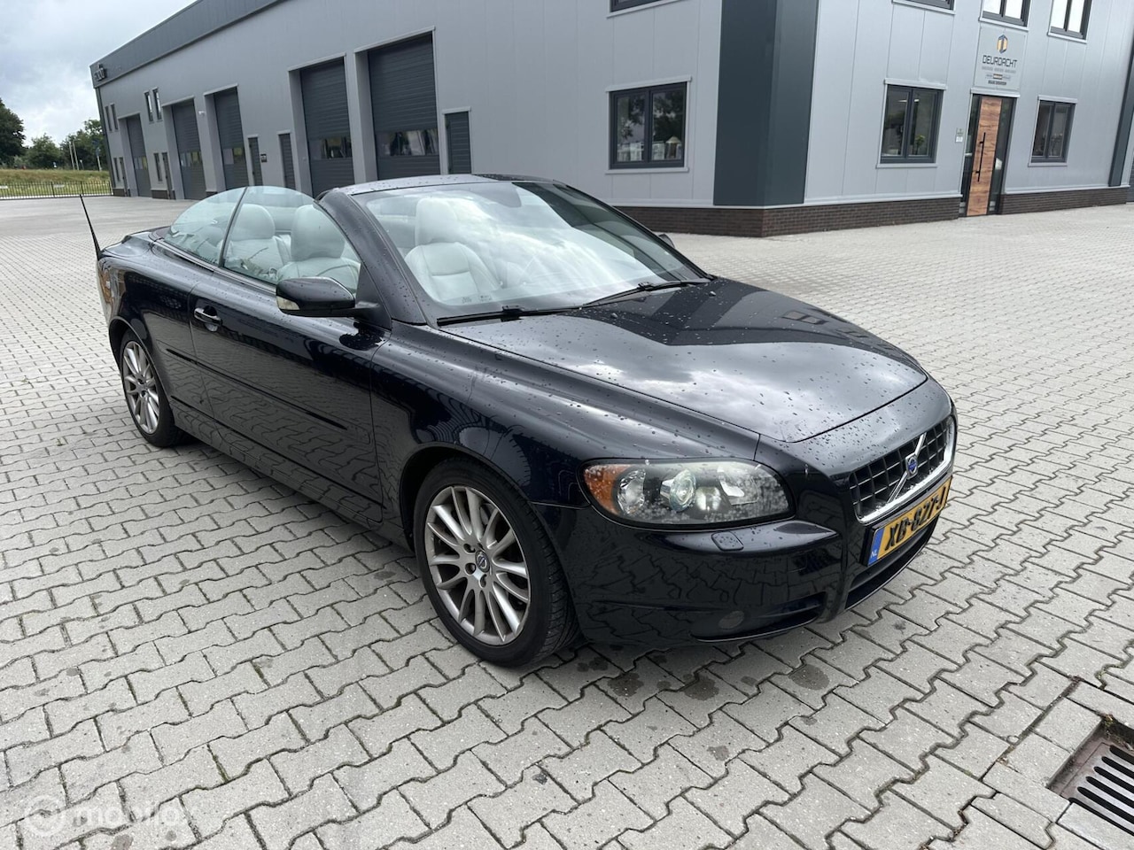 Volvo C70 Convertible - 2.4 D5 Kinetic 2.4 D5 Kinetic - AutoWereld.nl
