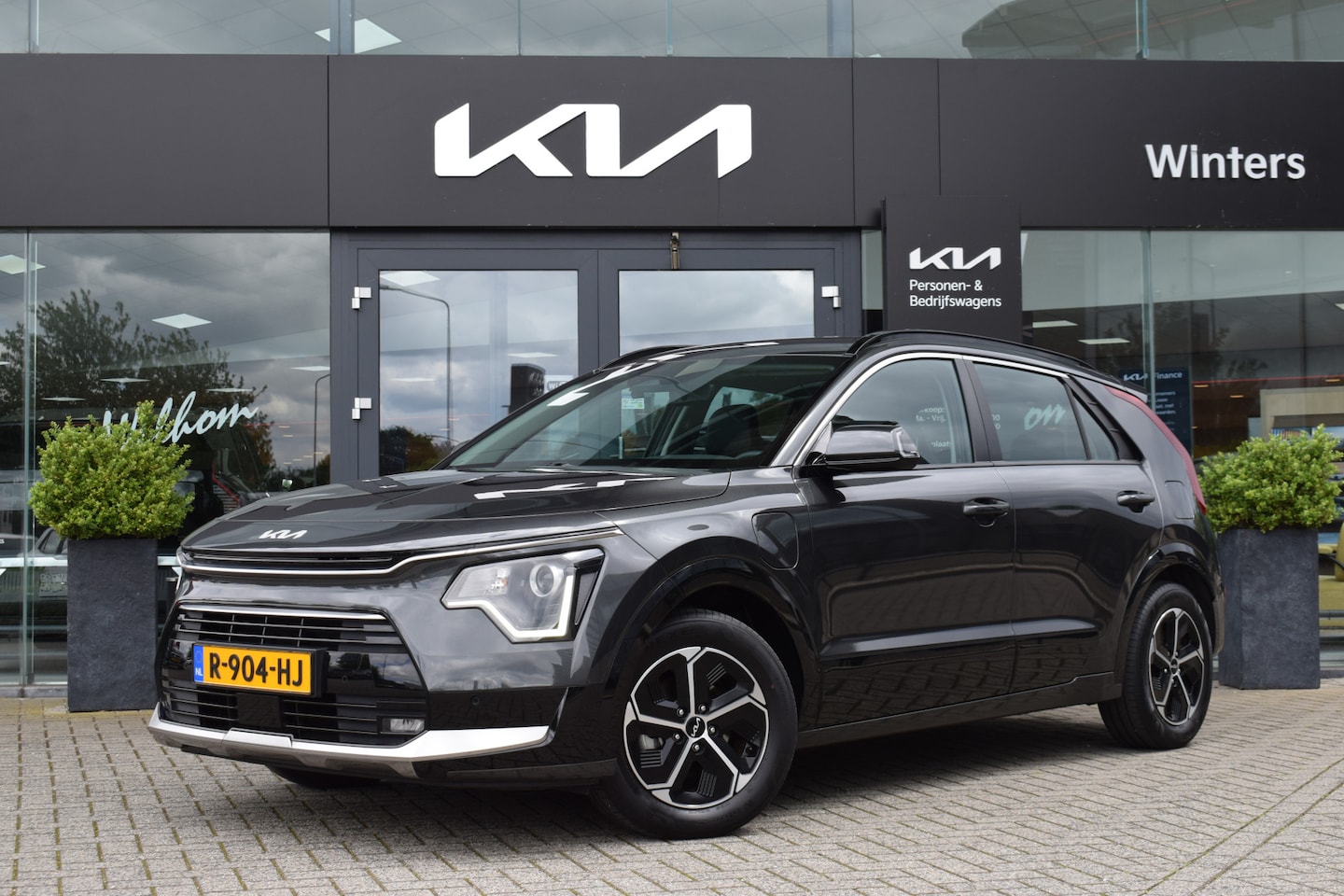 Kia Niro - 1.6 GDi PHEV DynamicLine | Trekhaak | Adaptieve Cruise Control | Navigatie | Sensoren Voor - AutoWereld.nl