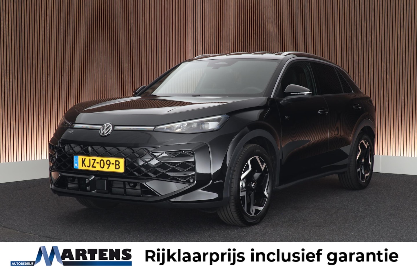 Volkswagen T-Roc - 1.5 eTSI 150pk DSG R-Line First Edition Trekhaak Camera Stoelverwarming Adaptive Cruise Ca - AutoWereld.nl