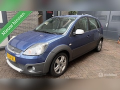Ford Fiesta - 1.4-16V Crossroad