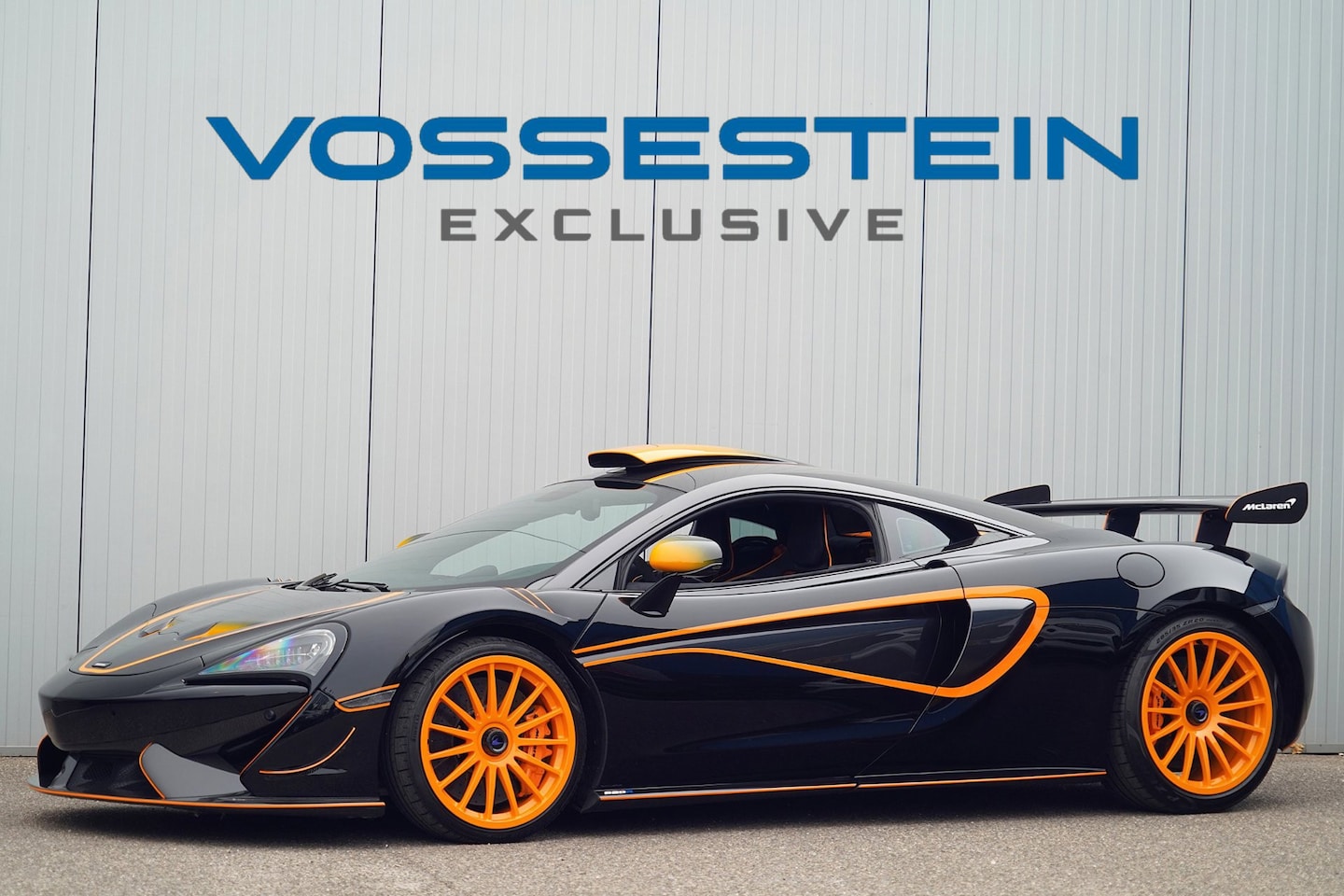 McLaren 620R - 3.8 V8 / 1 of 225 / MSO R Pack / Bowers & Wilkins / MSO Defined Carbon Fibre / McLaren Tra - AutoWereld.nl