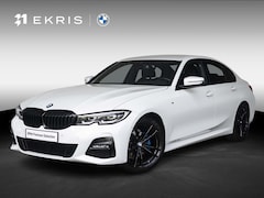 BMW 3-serie - Sedan 318i | High Executive | M Sportpakket | 19 inch | Parking Pack | HiFi | Sportstoelen